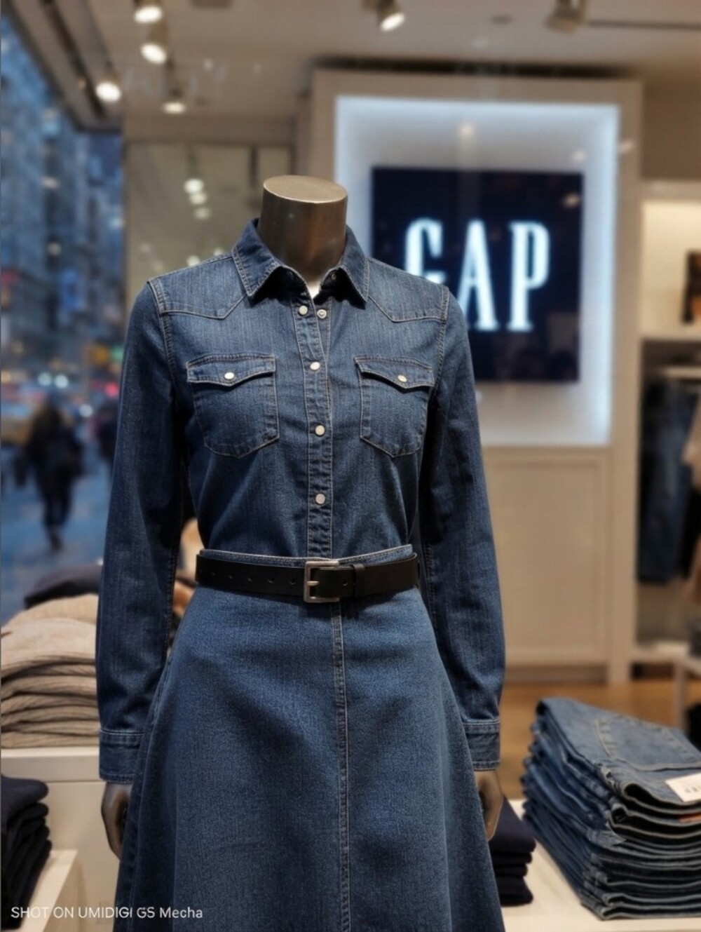 5/$100 GAP Vintage Black Leather Belt with Metal Buckle 🖤